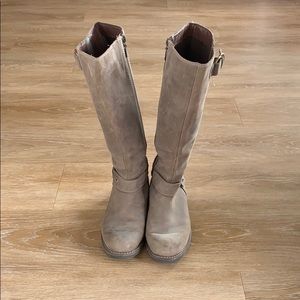 Clarks Leather Boots. Size 7.